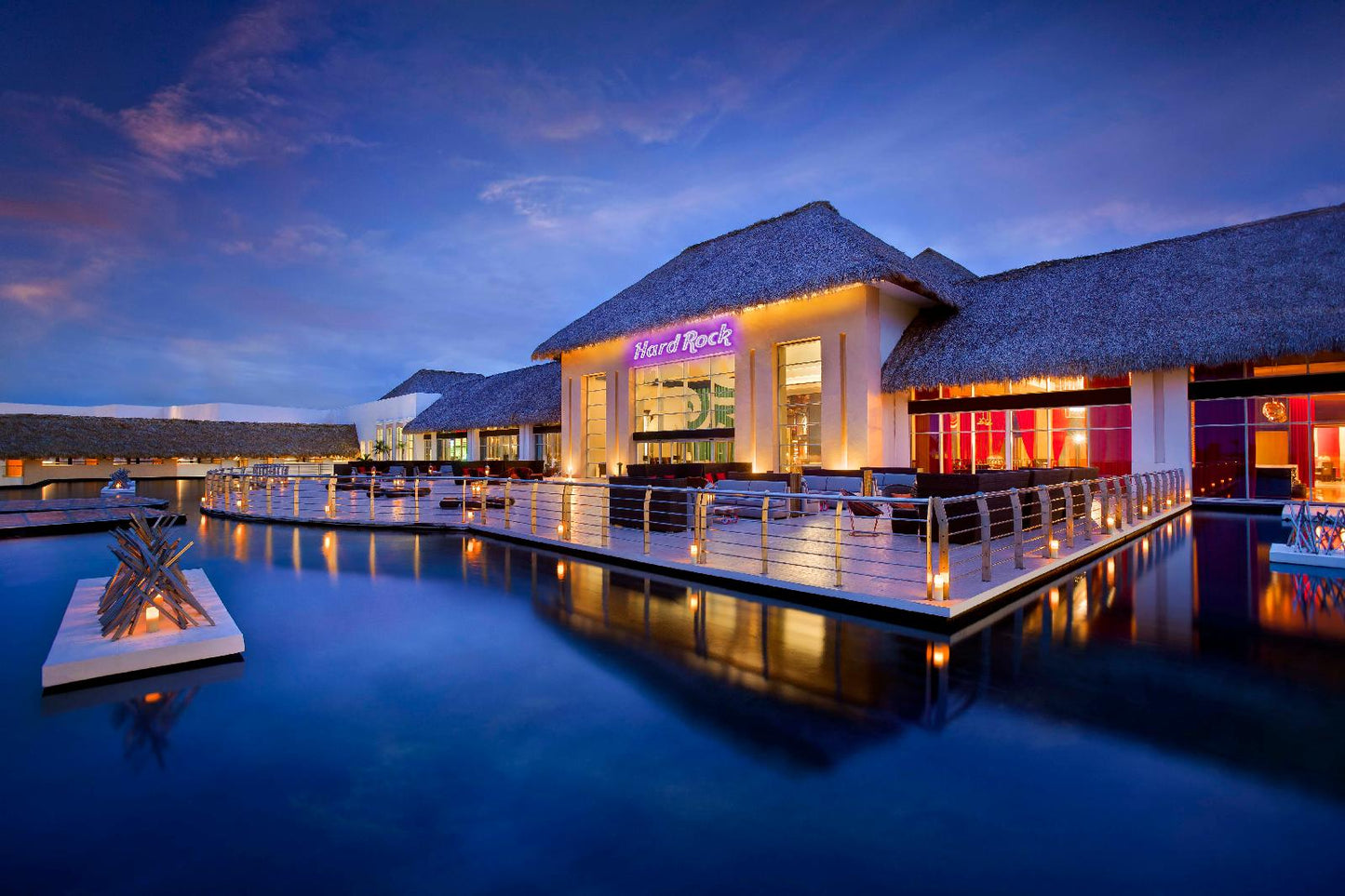 Hard Rock Hotel & Casino Punta Cana | 3 días y 2 noches |2 adultos +2 niños GRATIS.