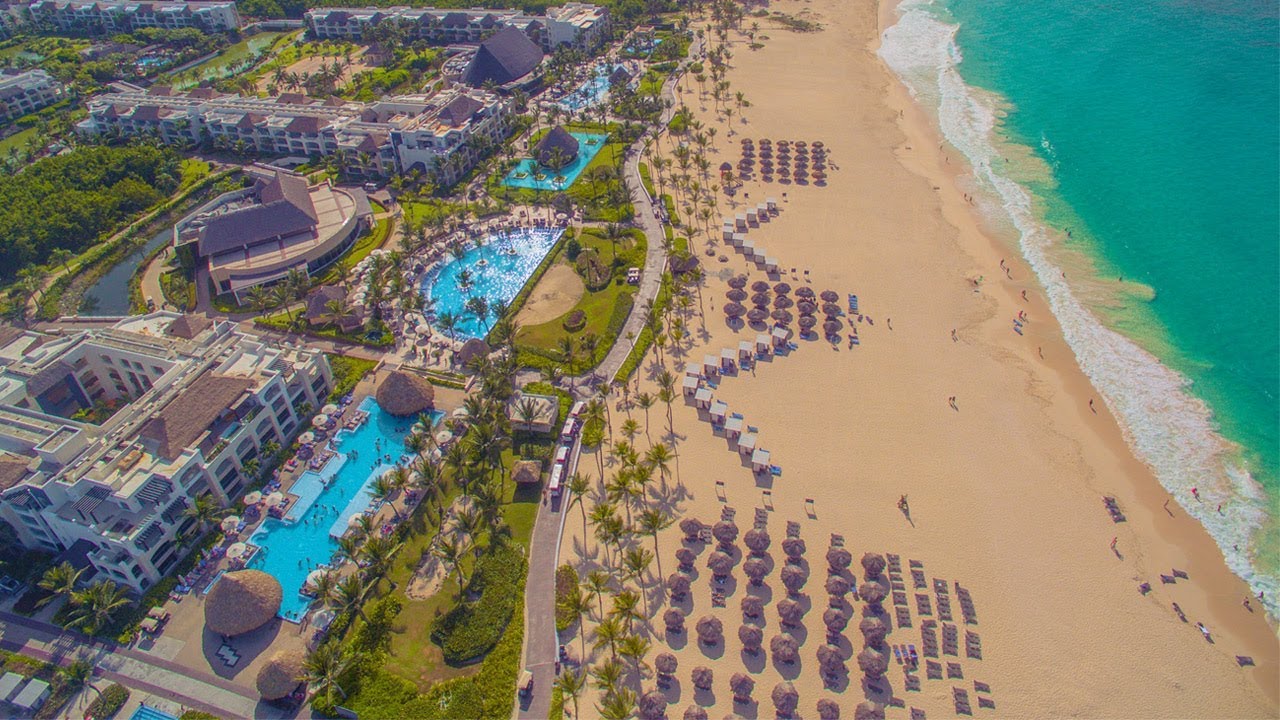 Hard Rock Hotel & Casino Punta Cana | 3 días y 2 noches |2 adultos +2 niños GRATIS.